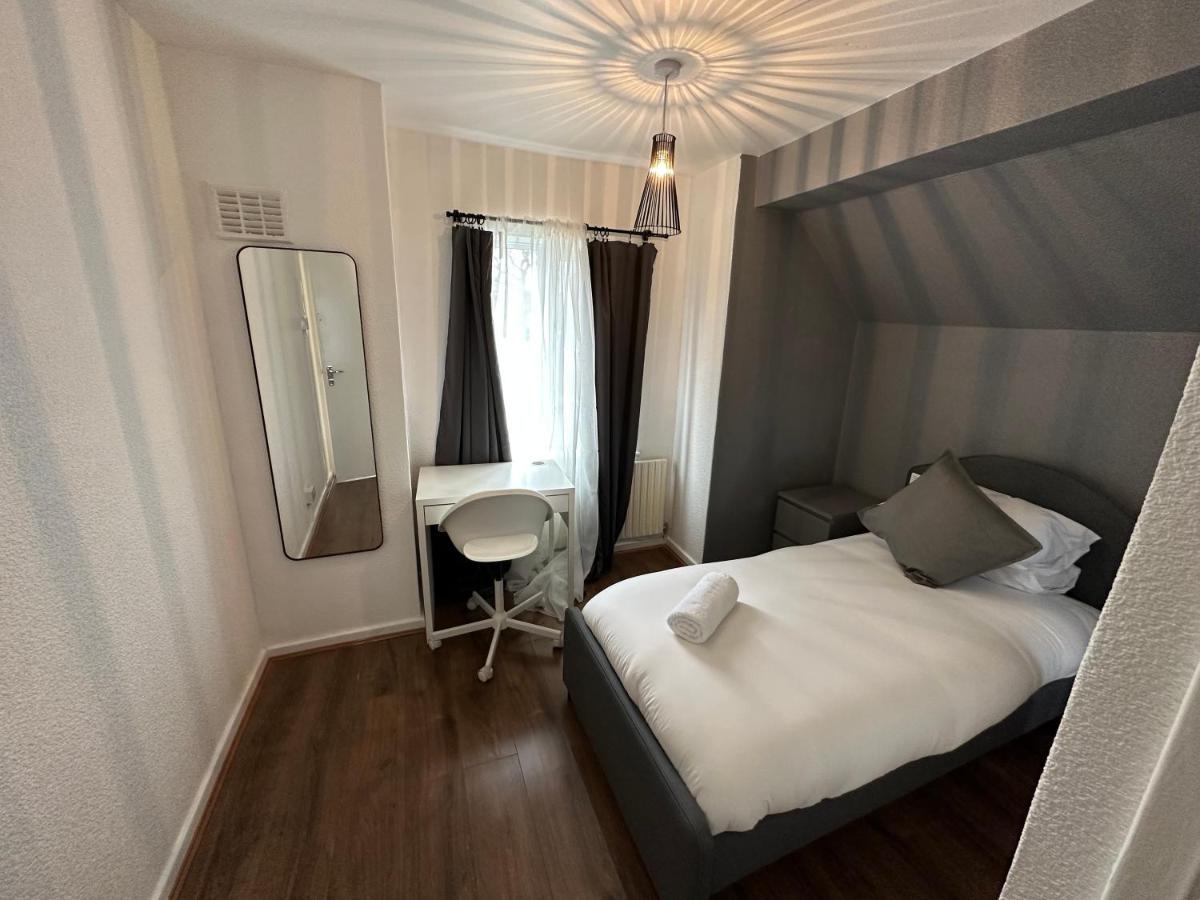 Lovely Spacious 3 Bedrooms House Birmingham Esterno foto